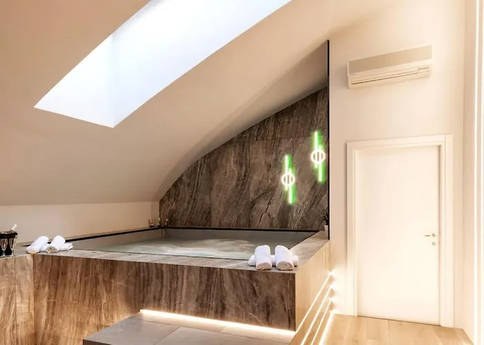 Piscina Interna Privata E A Milán