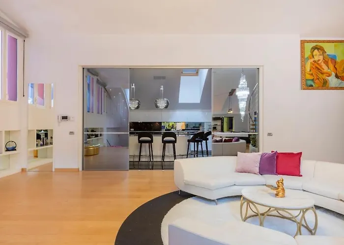 Piscina Interna Privata E A * Milano